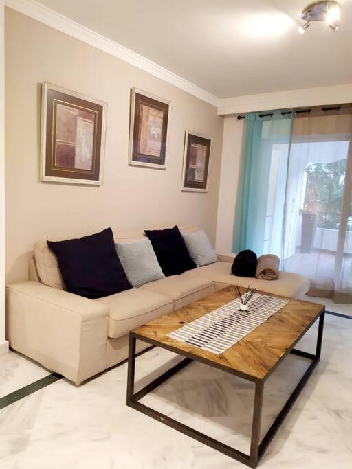 Apartamento Deluxe Puerto Banus Apartment Marbella Luaran gambar
