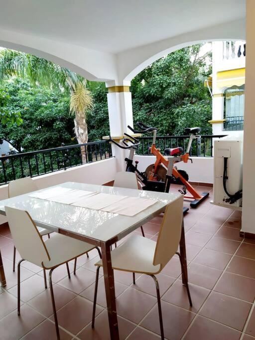 Apartamento Deluxe Puerto Banus Apartment Marbella Luaran gambar